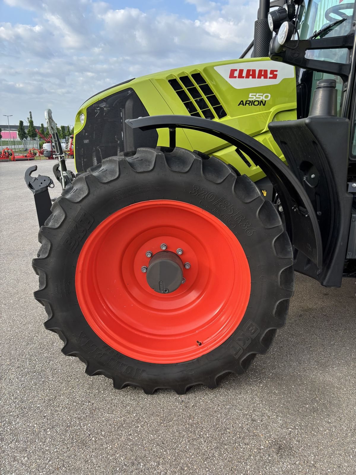 Rad des Typs BKT Pflegebereifung Arion 550/630 Spur 2,25m, Gebrauchtmaschine in Mistelbach (Bild 4)