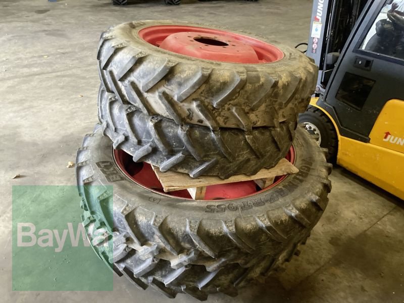 BKT RÄDER 270/95R32+300/95R46, Gebrauchtmaschine (Bild 5) Rad des Typs BKT RÄDER 270/95R32+300/95R46, Gebrauchtmaschine in Obertraubling (Bild 5)