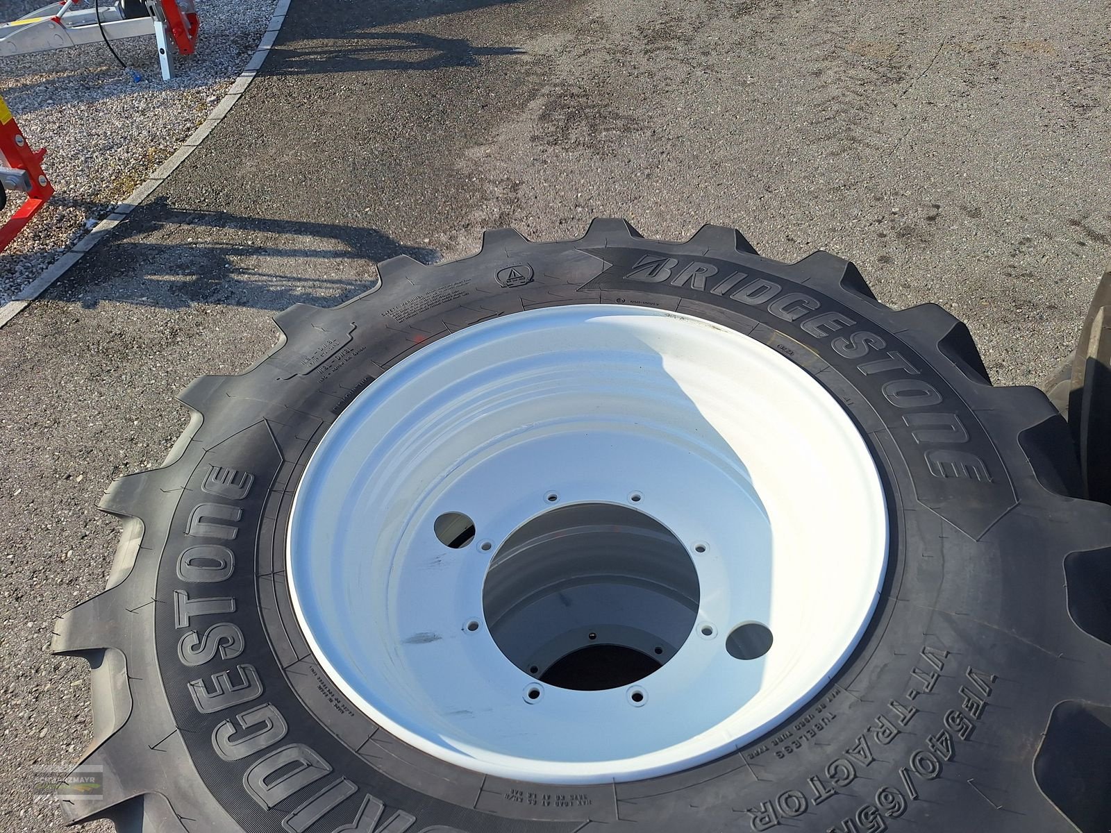 Rad от тип Bridgestone 650/65R42+540/65R30, Neumaschine в Gampern (Снимка 9)