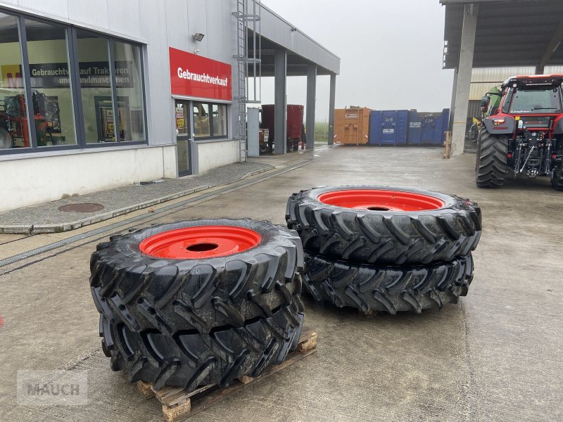 Rad des Typs Ceat Pflegebereifung 420/80R46+380/85R30 Fendt 500er, Gebrauchtmaschine in Burgkirchen
