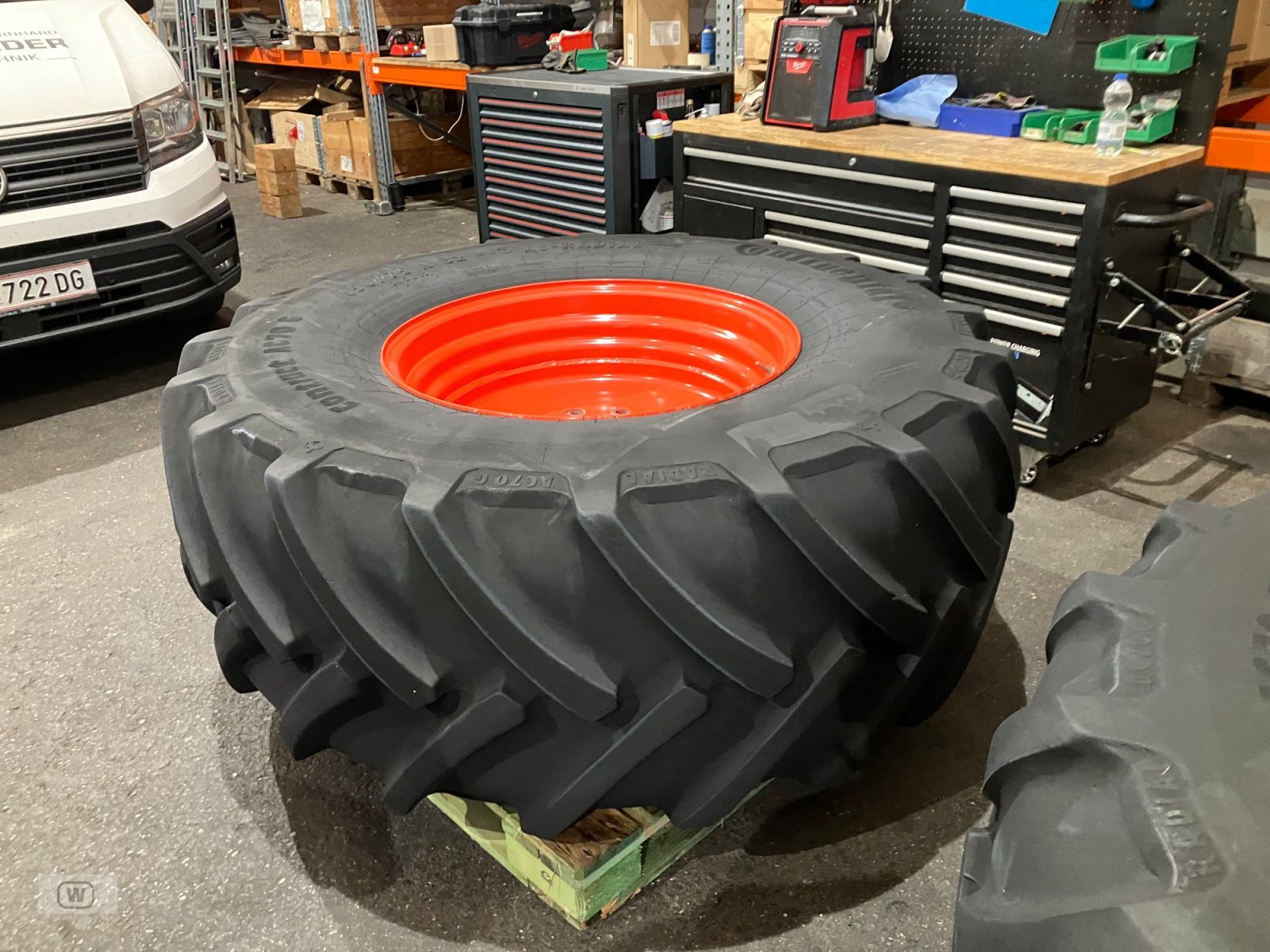 Rad des Typs Continental 650/75 R 32, Gebrauchtmaschine in Zell an der Pram (Bild 1)