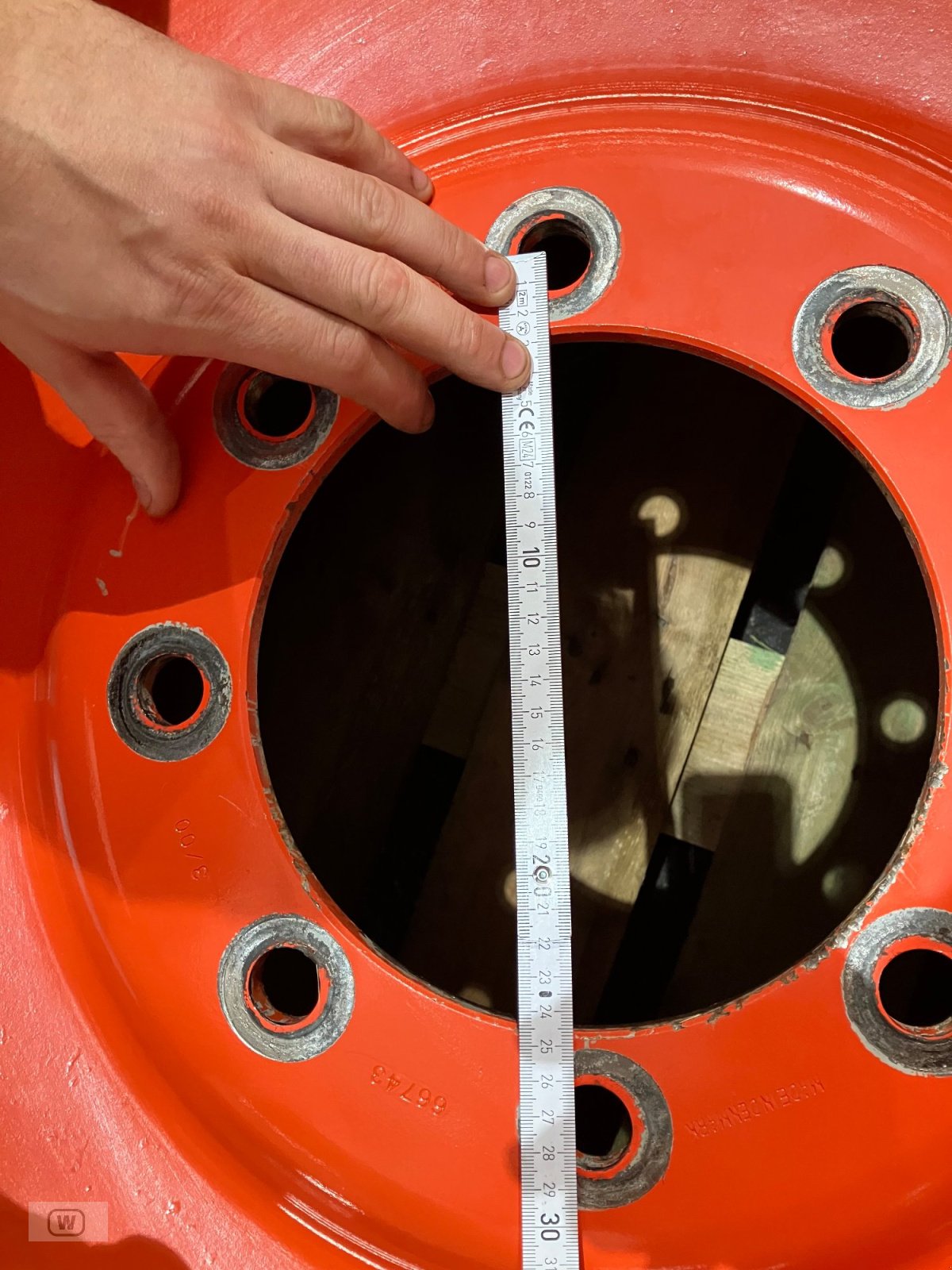 Rad des Typs Continental 650/75 R 32, Gebrauchtmaschine in Zell an der Pram (Bild 8)