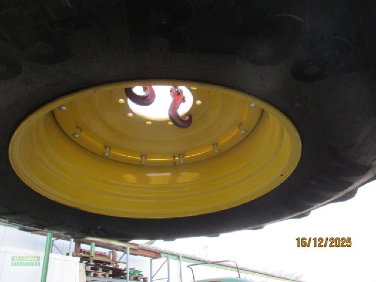 Rad des Typs Continental 650/85R38  600/65R30, Gebrauchtmaschine in Büren (Bild 4)