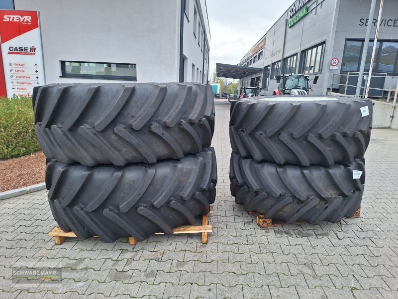 Rad des Typs Continental 710/60R42+600/60R30 Kompletträder, Vorführmaschine in Aurolzmünster (Bild 1)