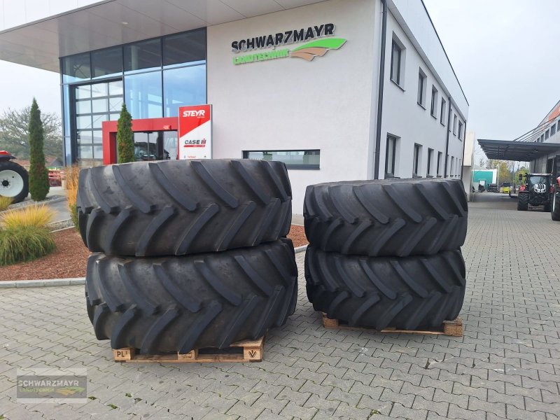 Rad des Typs Continental 710/70R38+600/65R28 Kompletträder, Vorführmaschine in Aurolzmünster (Bild 1)