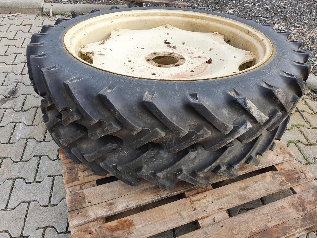 Rad typu Continental 9.5-42 x2, Gebrauchtmaschine v Zweibrücken (Obrázek 2)