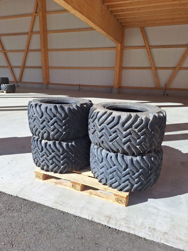 Rad des Typs Continental All - Ground 440 / 50 R17, Gebrauchtmaschine in Susten (Bild 1)