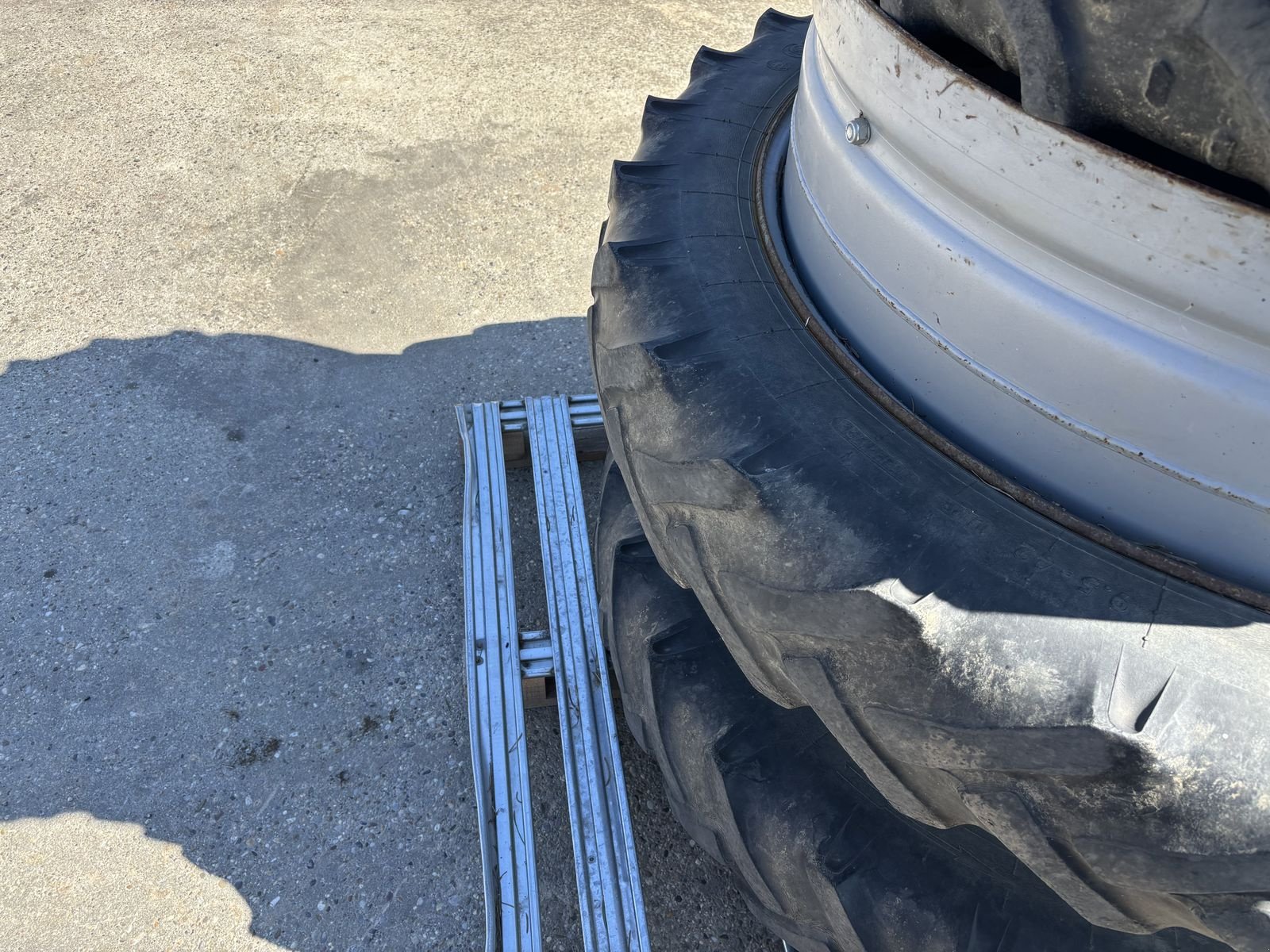 Rad typu Continental Pflegebereifung 1,8m/2,25m Spur, Gebrauchtmaschine v Starrein (Obrázek 7)