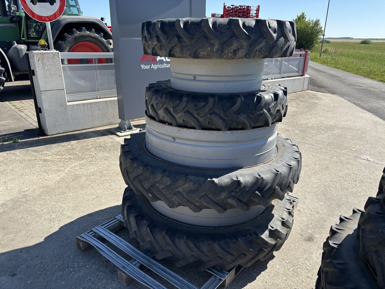 Rad typu Continental Pflegebereifung 1,8m/2,25m Spur, Gebrauchtmaschine v Starrein (Obrázek 5)