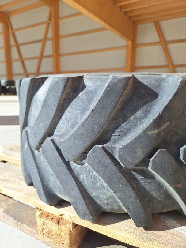 Rad des Typs Continental Traction - Farmer, Gebrauchtmaschine in Susten (Bild 2)