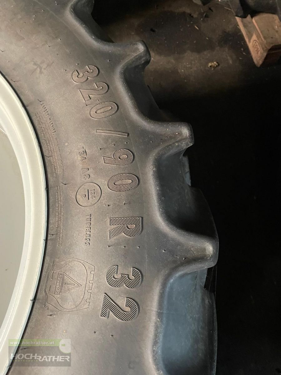 Rad типа Firestone 340/85 R48+ 320/90 R32, Gebrauchtmaschine в Kronstorf (Фотография 3)