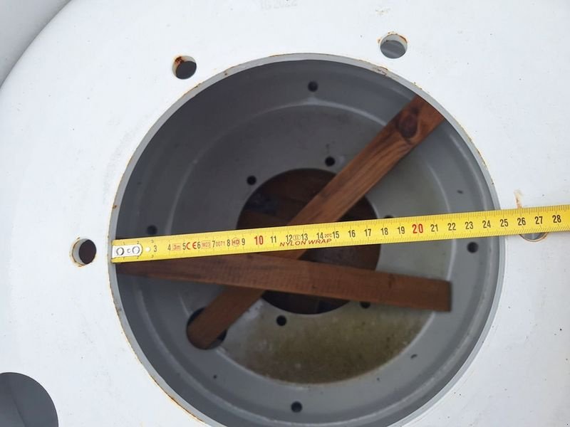 Rad typu Firestone 380/70 R 24 Räder, Neumaschine v St. Marienkirchen (Obrázek 7)