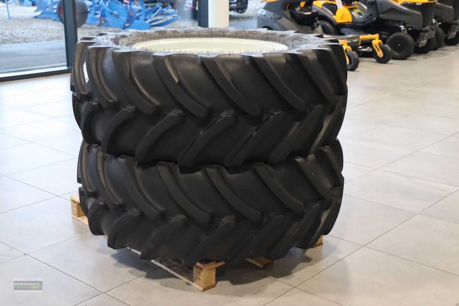 Rad des Typs Firestone 480/65 R28 zu Steyr Expert + Multi, Gebrauchtmaschine in Gampern (Bild 3)