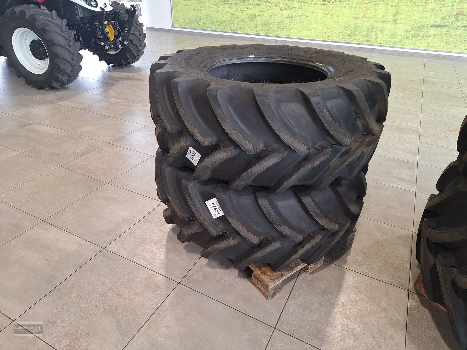 Rad typu Firestone 540/65R28, Neumaschine v Gampern (Obrázek 5)
