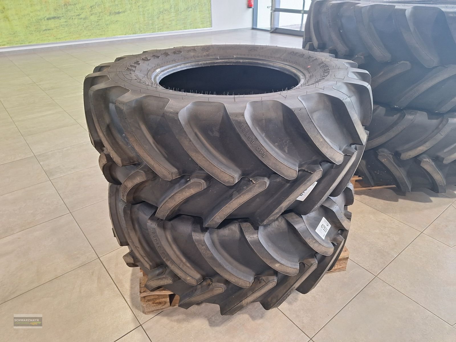 Rad typu Firestone 540/65R28, Neumaschine v Gampern (Obrázek 2)