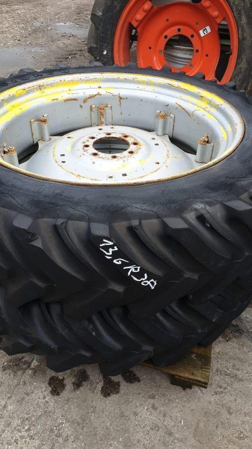 Rad a típus Firestone Traktorräder MF 4000 Serie, Gebrauchtmaschine ekkor: Burgkirchen (Kép 1)