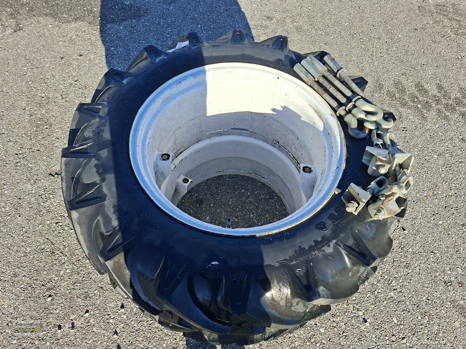 Rad typu Fulda Zwillingsreifen 12.4-28, Gebrauchtmaschine v Gampern (Obrázek 5)