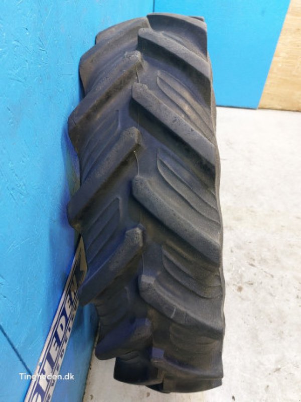 Rad des Typs John Deere 28"   12.4-R28, Gebrauchtmaschine in Hemmet (Bild 4)