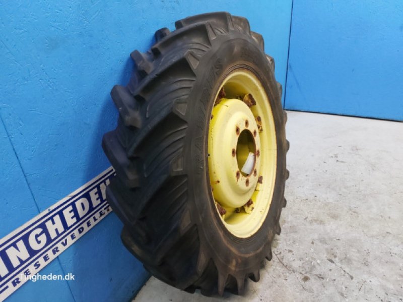 Rad des Typs John Deere 28"   12.4-R28, Gebrauchtmaschine in Hemmet (Bild 5)