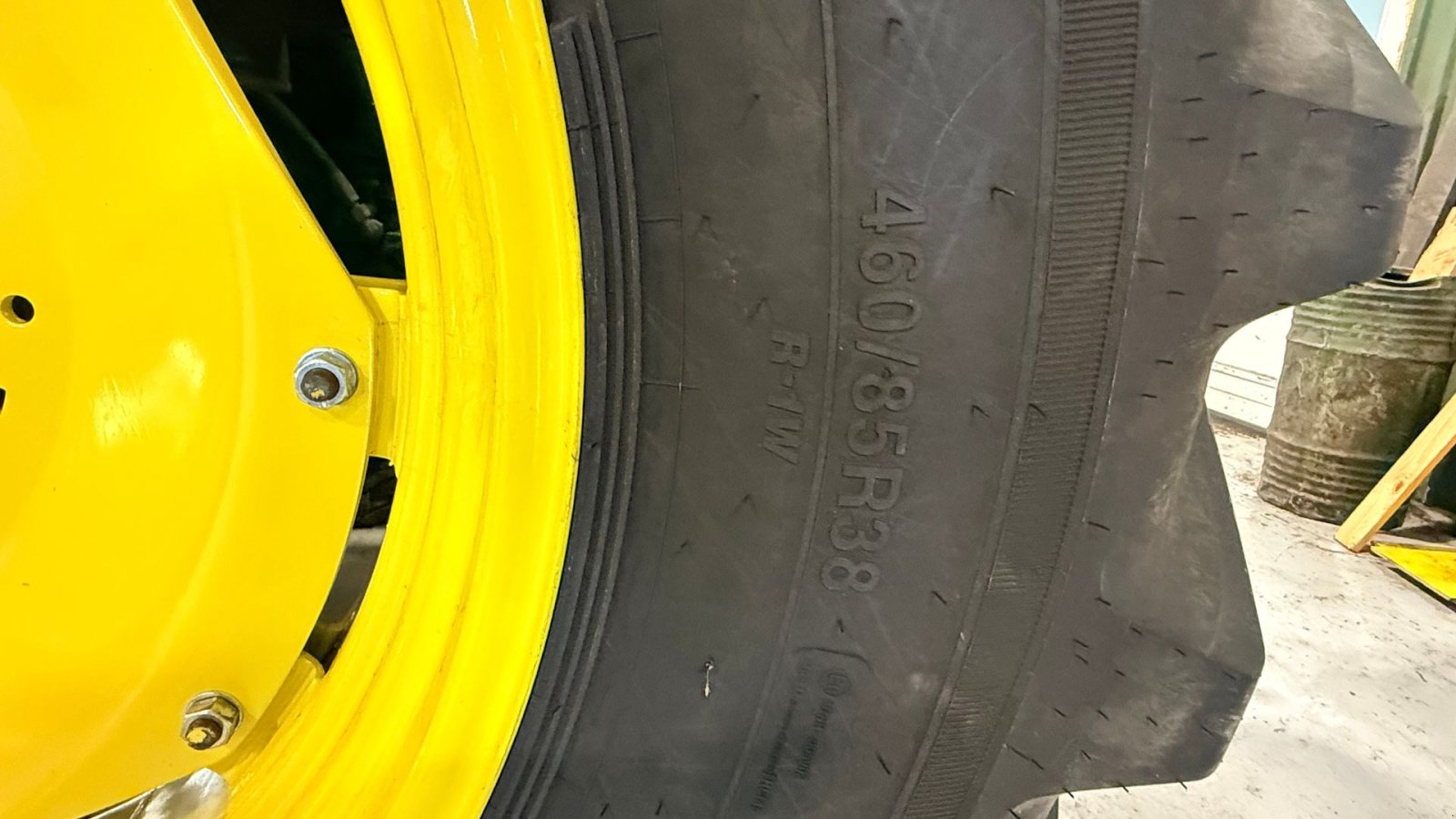 Rad des Typs John Deere 3350, Gebrauchtmaschine in Aabenraa (Bild 2)