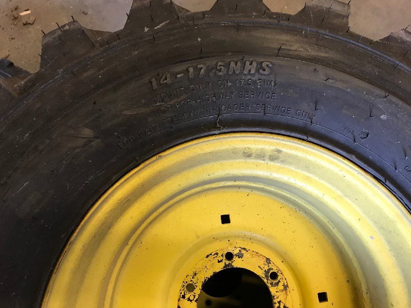 Rad of the type John Deere Radsatz, Gebrauchtmaschine in Chur (Picture 8)