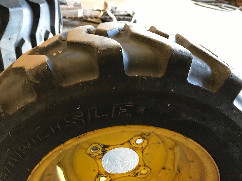 Rad of the type John Deere Radsatz, Gebrauchtmaschine in Chur (Picture 5)