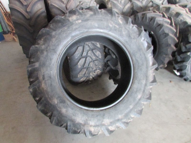 Rad of the type Kleber 16,9R30, Gebrauchtmaschine in Saxen (Picture 1)