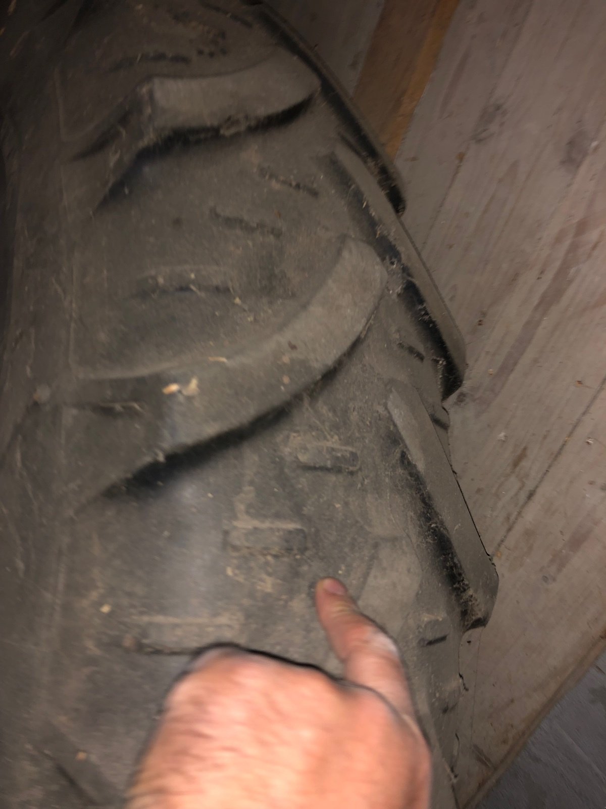 Rad типа Kleber 300/95 R46, Gebrauchtmaschine в Oberickelsheim (Фотография 2)