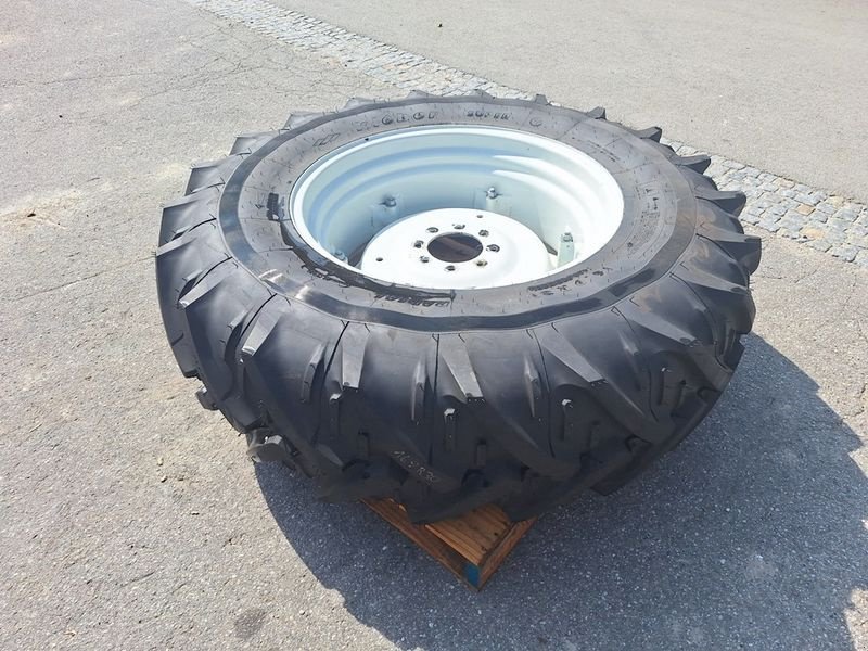 Rad a típus Kleber 420/85R30 (16,9R30) Rad Super G, Neumaschine ekkor: St. Marienkirchen (Kép 3)