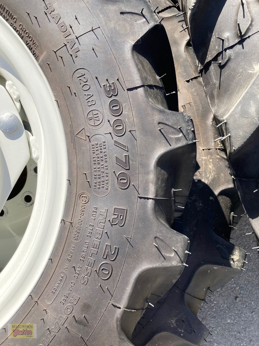 Rad a típus Kleber Komplettradsatz zu New Holland T4 S, Neumaschine ekkor: Kötschach (Kép 7)