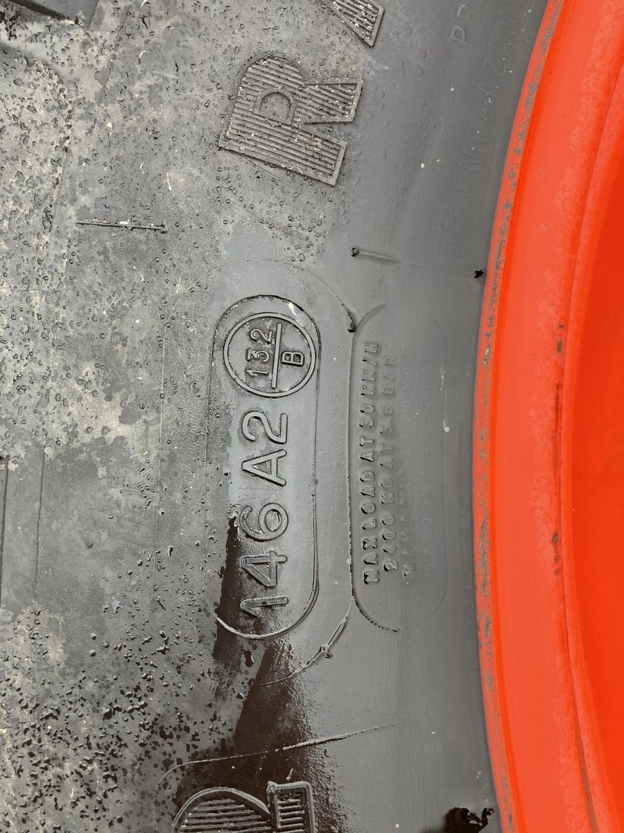 Rad of the type Kleber Super 3 270/95R32, Gebrauchtmaschine in Mistelbach (Picture 6)