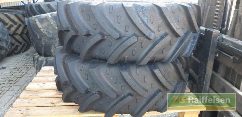 Rad des Typs Kleber Super 8 L  320/70R20, Neumaschine in Pfullendorf (Bild 2)