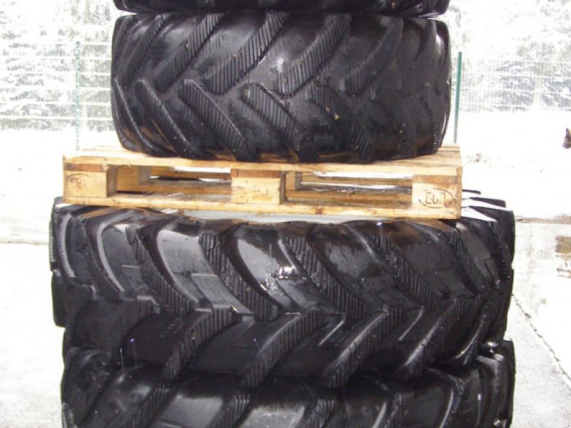 Rad a típus Michelin 16.9-R34 und 425/75-R20, Gebrauchtmaschine ekkor: Arnreit (Kép 1)