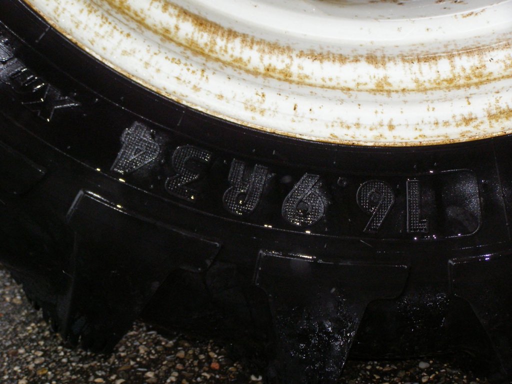 Rad des Typs Michelin 16.9-R34 und 425/75-R20, Gebrauchtmaschine in Arnreit (Bild 5)