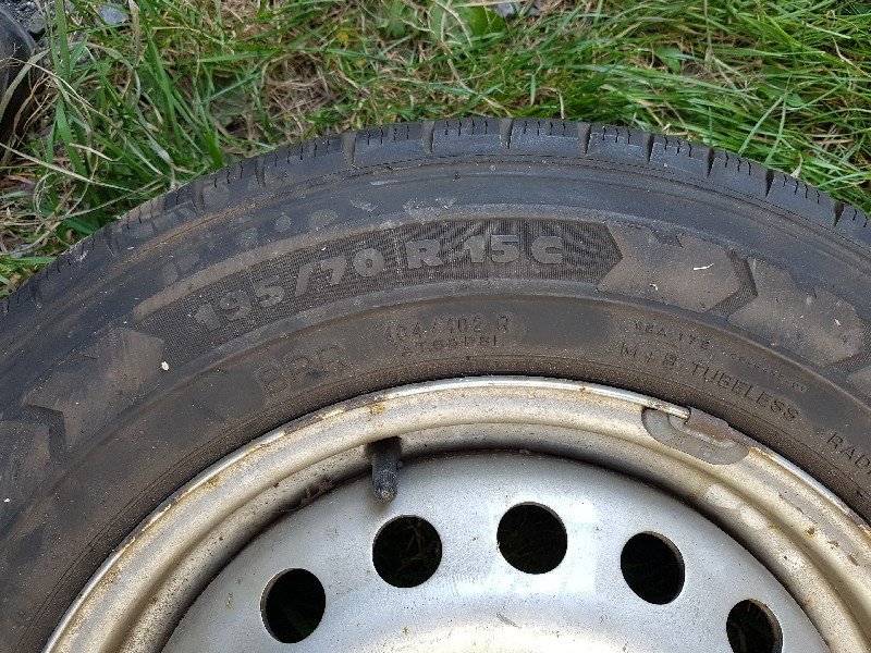 Rad typu Michelin 195x70 R15C Reifen, Gebrauchtmaschine v Chur (Obrázek 2)