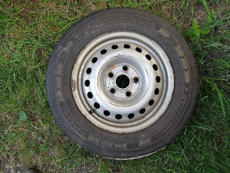 Rad des Typs Michelin 195x70 R15C Reifen, Gebrauchtmaschine in Chur (Bild 1)