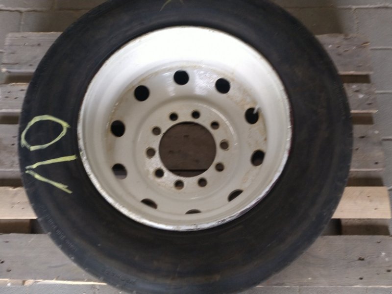 Rad tipa Michelin 245/70 R 19.5 Tieflader Reifen mit Felge, Komplettrad, Gebrauchtmaschine u Großschönbrunn (Slika 1)