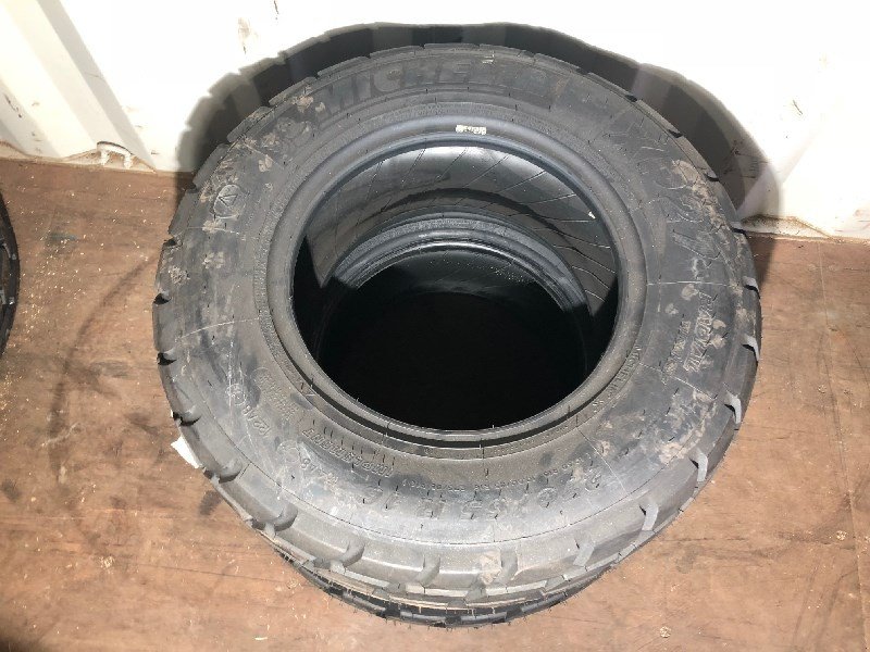 Rad tip Michelin 270/65 R16 Reifen, Gebrauchtmaschine in Chur (Poză 2)