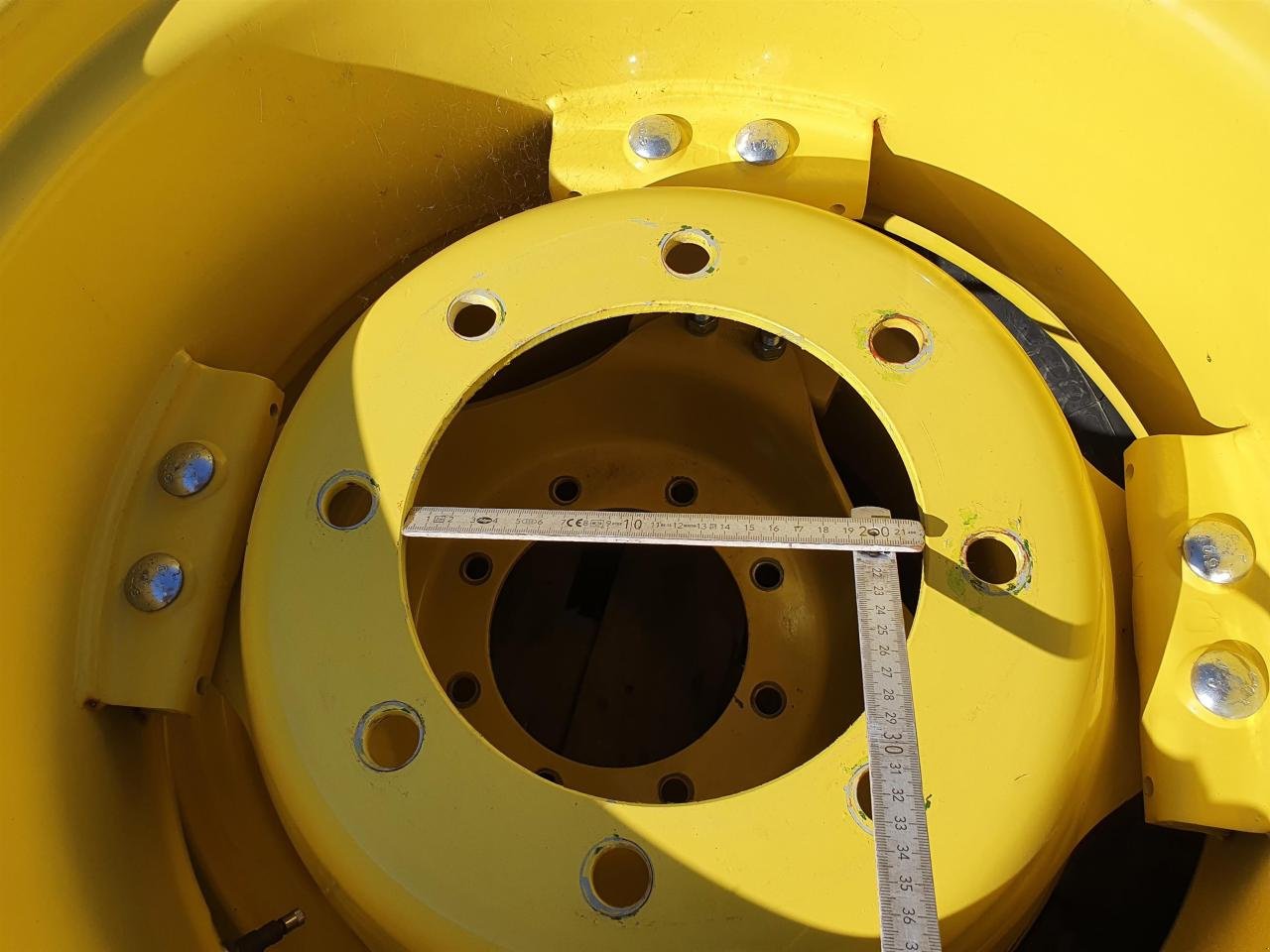 Rad of the type Michelin 380/70R24 x2, Neumaschine in Niederkirchen (Picture 7)