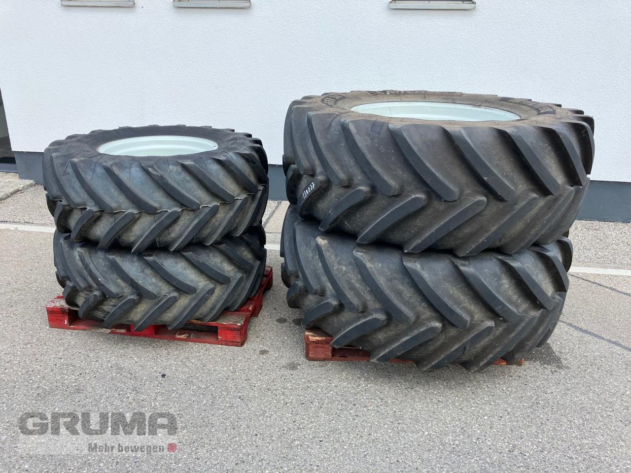 Rad типа Michelin 480/65 R 24 u. 600/65 R 34 Multibib, Gebrauchtmaschine в Friedberg-Derching (Фотография 1)