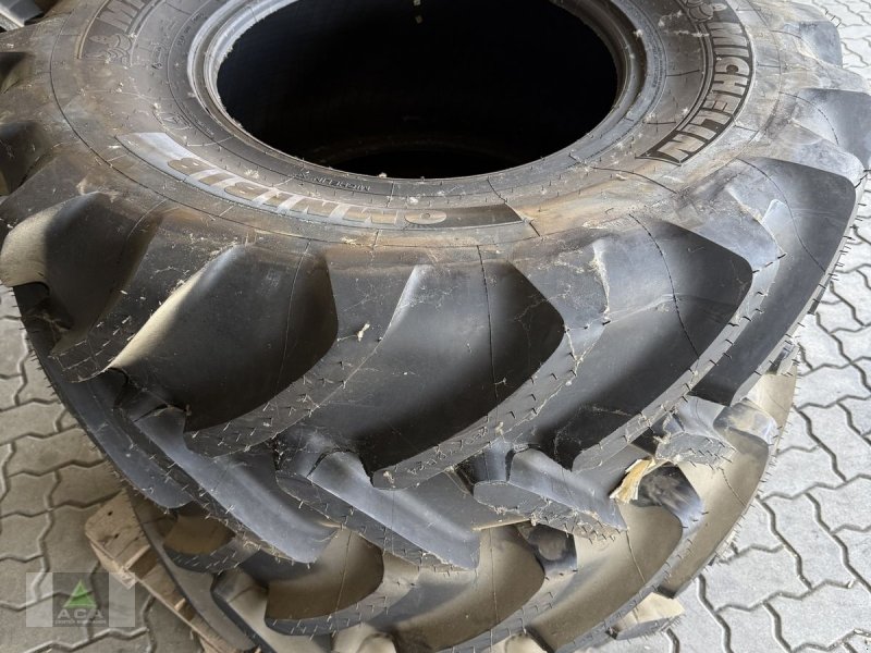 Rad des Typs Michelin 480/70 R24, Neumaschine in Markt Hartmannsdorf (Bild 1)