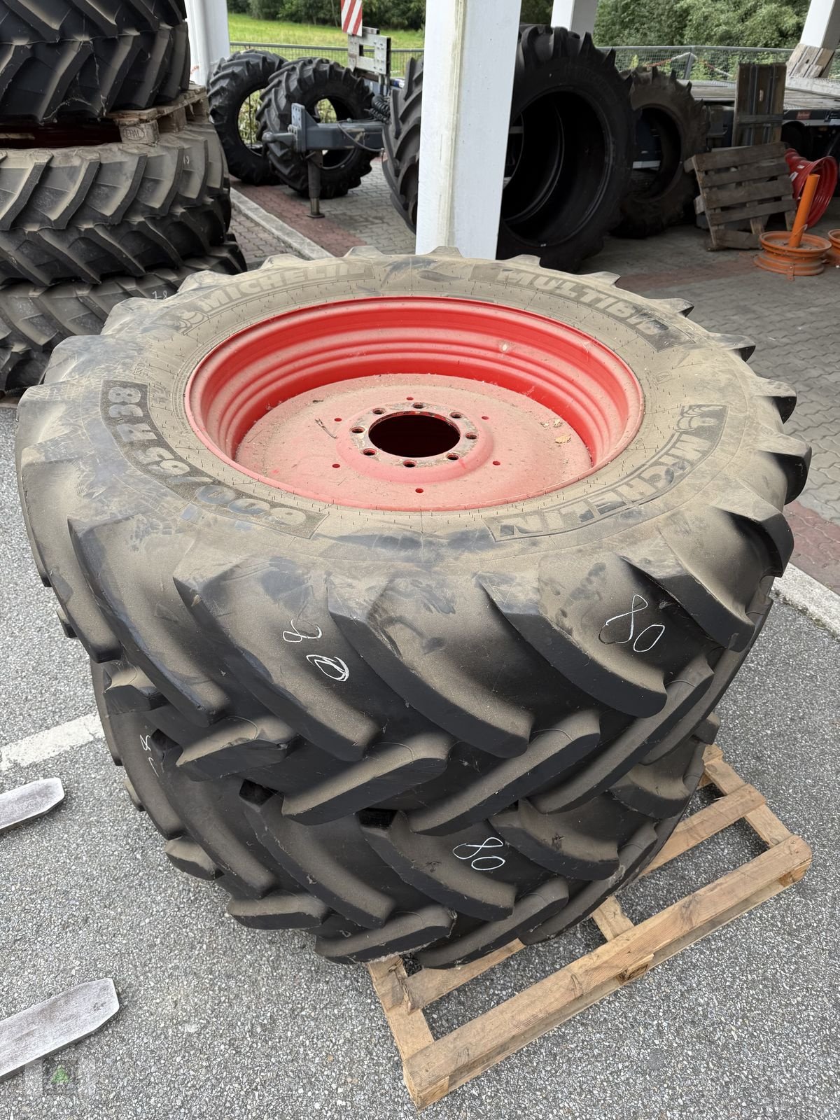 Rad des Typs Michelin 600/65 R38 Multbib 8Loch, Gebrauchtmaschine in Markt Hartmannsdorf (Bild 2)