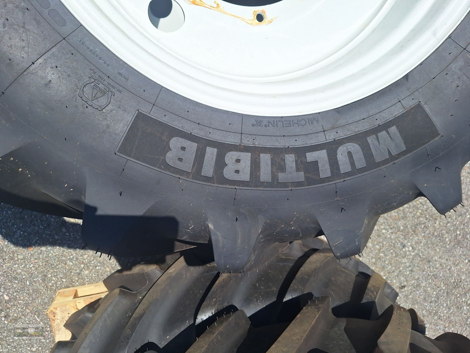 Rad del tipo Michelin 600/65R38+480/65R28, Neumaschine In Gampern (Immagine 9)