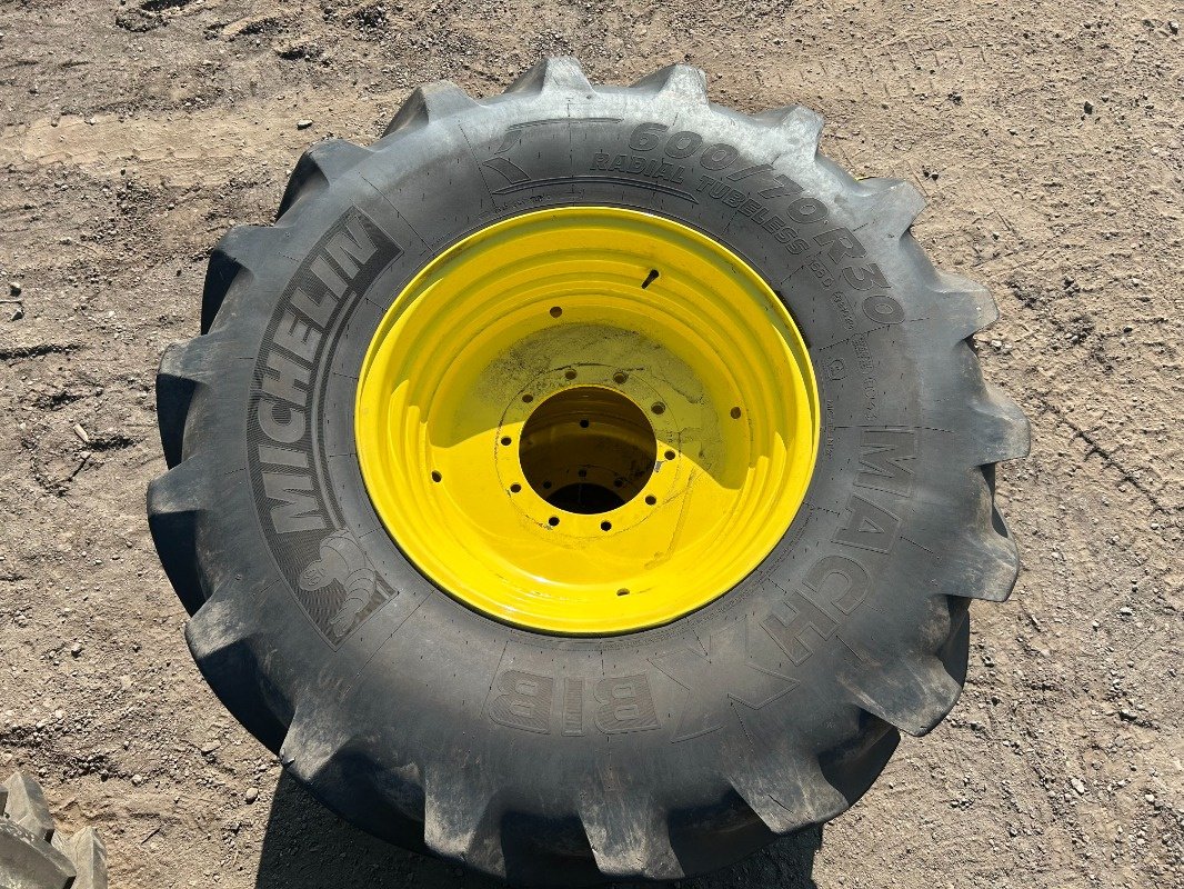 Rad des Typs Michelin 710/70R42 und 600/70R30 Kompletträder, Gebrauchtmaschine in Sittensen (Bild 5)