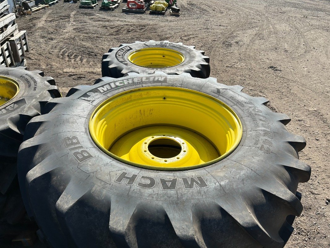 Rad des Typs Michelin 710/70R42 und 600/70R30 Kompletträder, Gebrauchtmaschine in Sittensen (Bild 2)