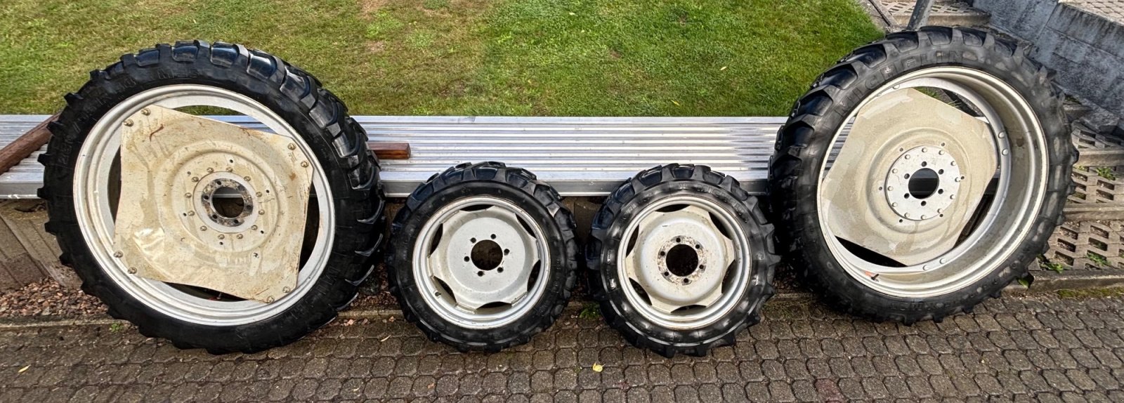 Rad des Typs Michelin Deutz Kompletträder,Pflegereifen,Pflegebereifung, Gebrauchtmaschine in Wald (Bild 1)