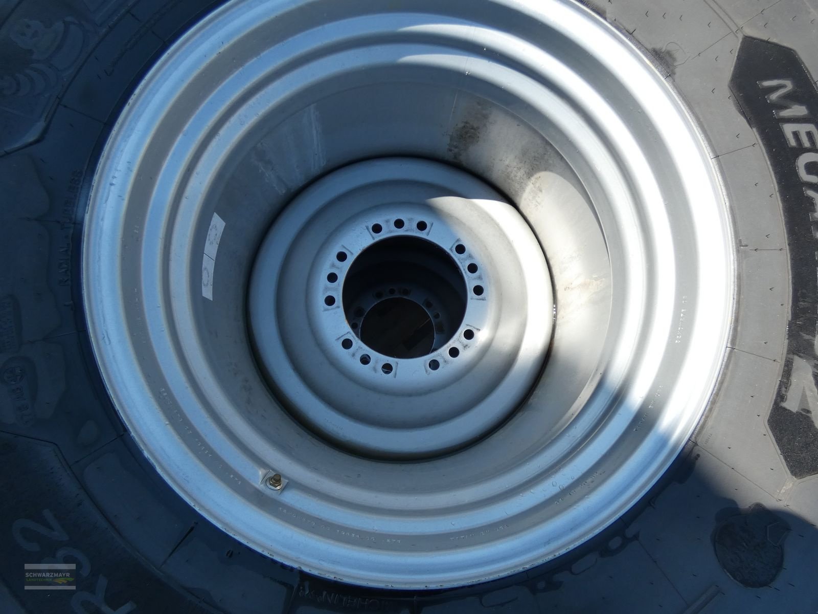 Rad del tipo Michelin IF 800/65R32 CFO+ Reifen - Garnituren, Neumaschine In Aurolzmünster (Immagine 5)