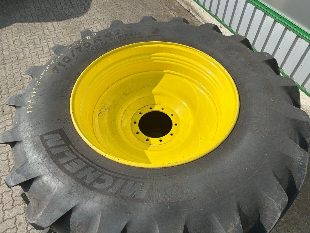 Rad typu Michelin Kompletträder 710/70R42 + 600/70R30, Gebrauchtmaschine v Sittensen (Obrázek 4)