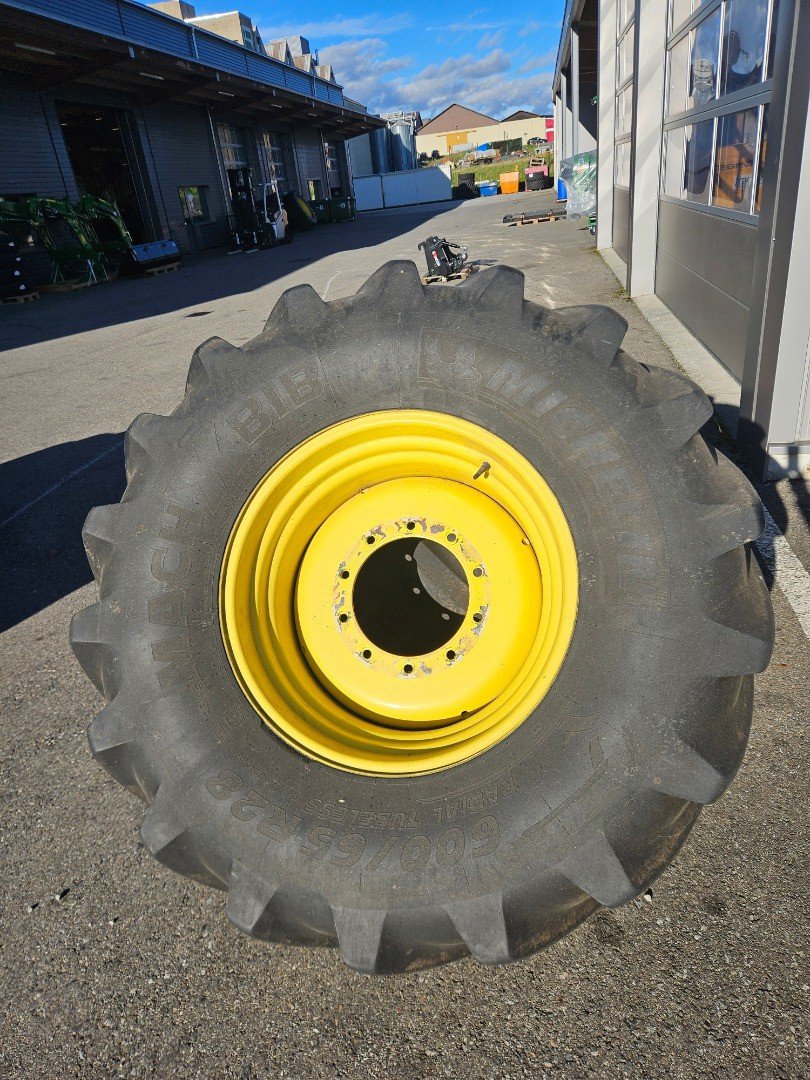 Rad typu Michelin MachXBIB, Gebrauchtmaschine w Chavornay (Zdjęcie 2)