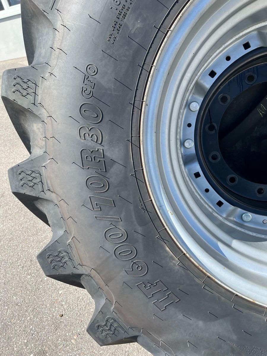 Rad типа Michelin Magnum Räder mit Radgewicht 454 KG, Gebrauchtmaschine в Harmannsdorf (Фотография 2)